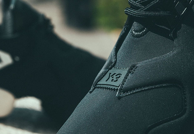 adidas-y-3-kohna-black-white-stripes-3