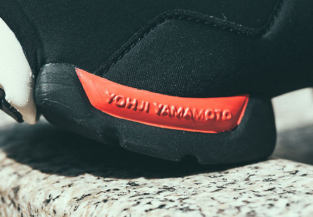 adidas-y-3-kohna-black-white-stripes-4