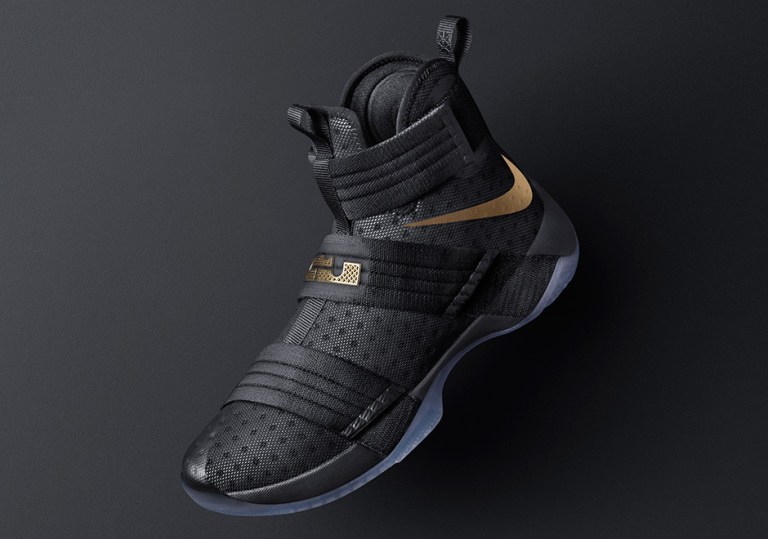 nike-lebron-soldier-10-black-gold-finals-2