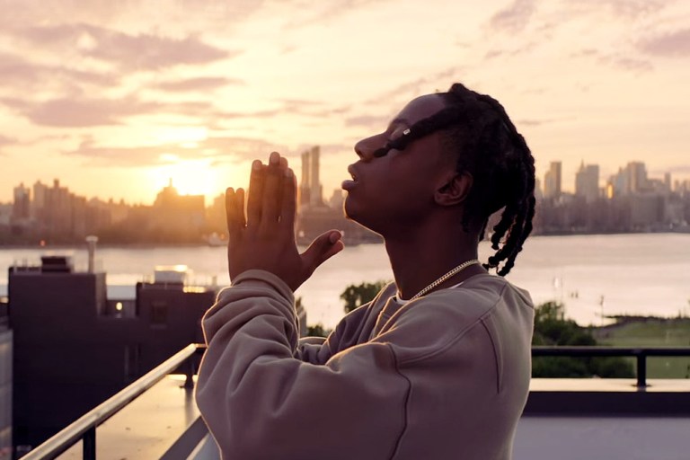 joey-badass-devastated-video-00